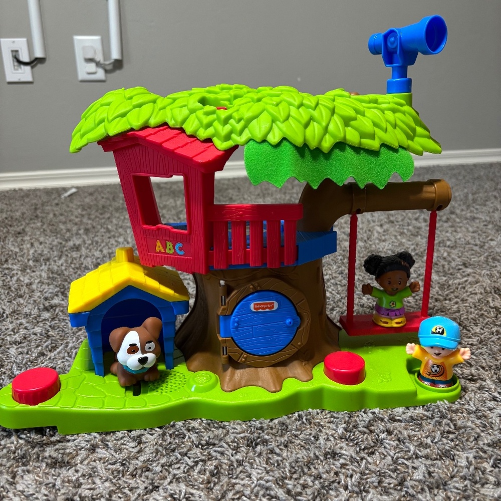 2016 Fisher-Price Little People Musical Playset Swing & Share Treehouse